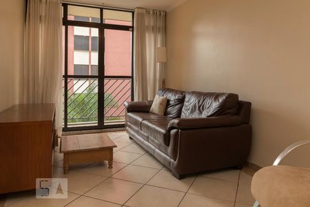 Sala de apartamento à venda com 3 quartos, 76m² em Vila Campestre, São Paulo