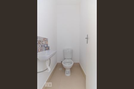 Banheiro 2 de casa à venda com 4 quartos, 207m² em Jardim Grimaldi, São Paulo