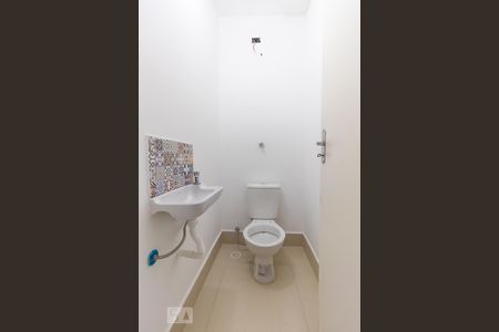 Banheiro 1 de casa à venda com 4 quartos, 207m² em Jardim Grimaldi, São Paulo