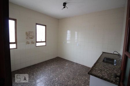 Cozinha de casa à venda com 3 quartos, 360m² em Jardim Trevo, Jundiaí