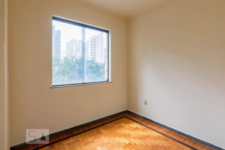 Quarto 1 de apartamento para alugar com 3 quartos, 90m² em Lourdes, Belo Horizonte