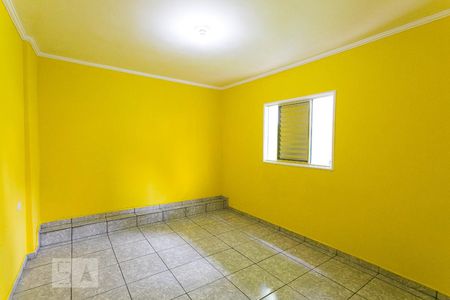 Quarto de casa para alugar com 1 quarto, 40m² em Jardim Teresa, São Paulo