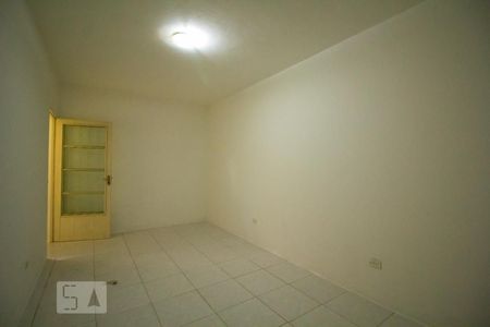 Quarto 1 de casa para alugar com 2 quartos, 62m² em Parque Maria Domitila, São Paulo