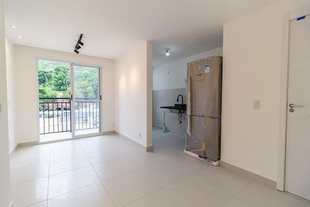 Sala de apartamento à venda com 2 quartos, 45m² em Taquara, Rio de Janeiro