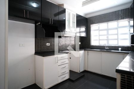 Cozinha de casa à venda com 5 quartos, 220m² em Jardim Danfer, São Paulo