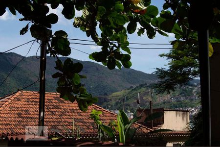 Vista da Rua de casa à venda com 3 quartos, 220m² em Vila Isabel, Rio de Janeiro