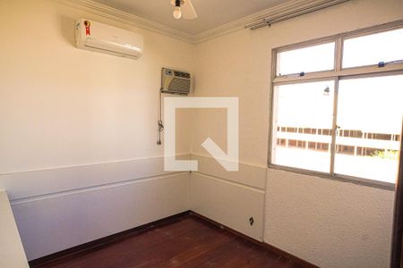 Apartamento à venda com 180m², 4 quartos e 2 vagas Apartamento à venda com 180m², 4 quartos e 2 vagasQuarto 2