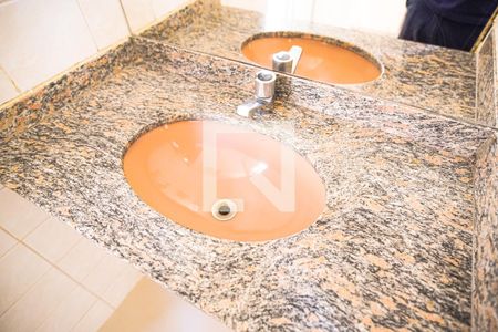 Apartamento à venda com 180m², 4 quartos e 2 vagas Apartamento à venda com 180m², 4 quartos e 2 vagasBanheiro do Quarto 3