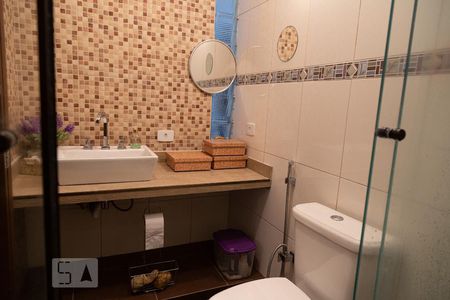 Banheiro 1 de apartamento à venda com 3 quartos, 100m² em Vila Diva, São Paulo