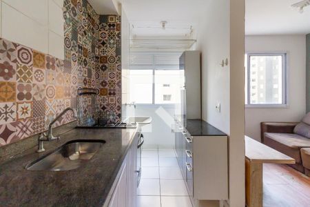 Cozinha de apartamento para alugar com 1 quarto, 32m² em Água Branca, São Paulo