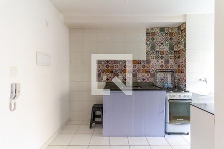 Cozinha de apartamento para alugar com 1 quarto, 32m² em Água Branca, São Paulo