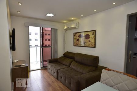 Apartamento à venda com 52m², 2 quartos e 1 vagaSala