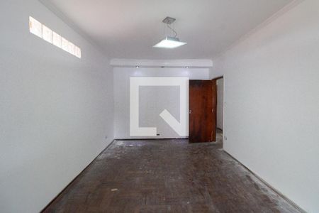 Casa para alugar com 3 quartos, 130m² em Jardim Ester Yolanda, São Paulo