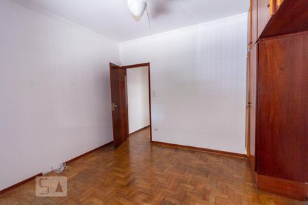 Quarto 1 de casa para alugar com 5 quartos, 200m² em Jardim Ester Yolanda, São Paulo