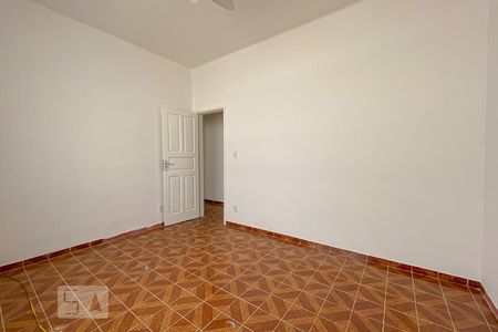 Quarto 1 de apartamento para alugar com 2 quartos, 80m² em Vila Cosmos, Rio de Janeiro