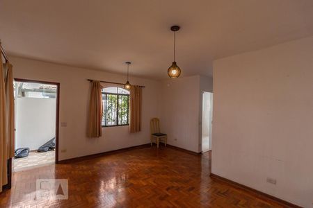 Sala de casa para alugar com 3 quartos, 200m² em Jardim Luanda, São Paulo