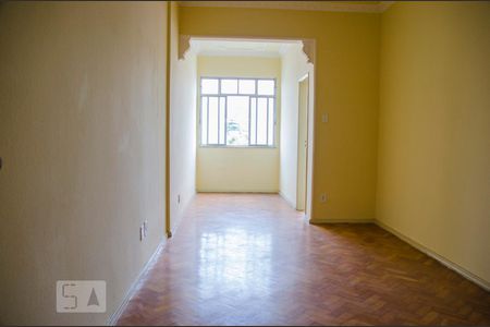 Sala de apartamento para alugar com 2 quartos, 69m² em Pilares, Rio de Janeiro