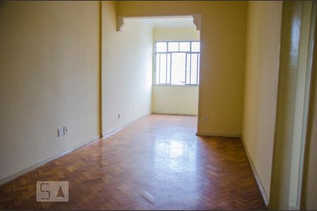 Sala de apartamento para alugar com 2 quartos, 69m² em Pilares, Rio de Janeiro