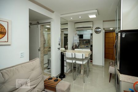 Sala de apartamento à venda com 2 quartos, 48m² em Piedade, Rio de Janeiro