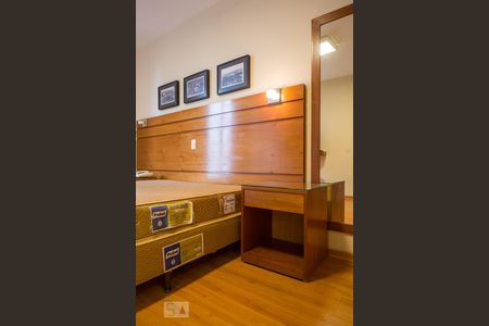 Quarto de apartamento para alugar com 1 quarto, 48m² em Funcionários, Belo Horizonte