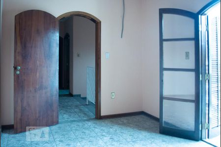 Suite de casa para alugar com 3 quartos, 200m² em Cangaiba, São Paulo
