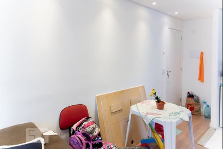 Sala de apartamento para alugar com 2 quartos, 46m² em Itaquera, São Paulo