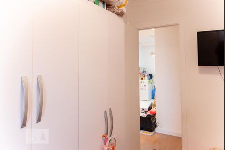 Quarto 1 de apartamento para alugar com 2 quartos, 46m² em Itaquera, São Paulo