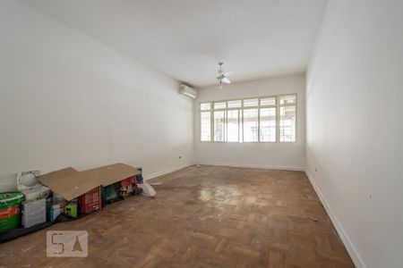 Casa para alugar com 190m², 3 quartos e 2 vagasSala