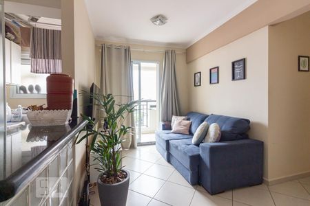 Sala de apartamento para alugar com 2 quartos, 58m² em Vila Yara, Osasco