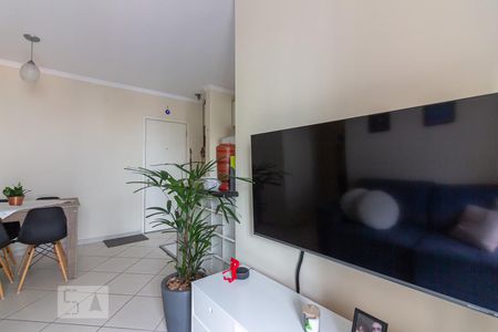 Sala de apartamento para alugar com 2 quartos, 58m² em Vila Yara, Osasco