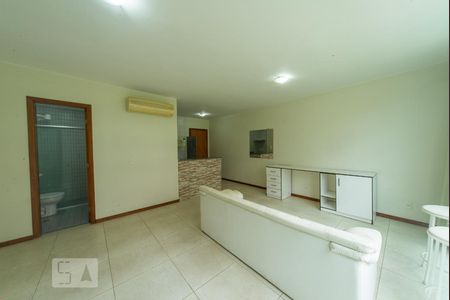 Sala de kitnet/studio para alugar com 1 quarto, 39m² em Setor Sudoeste, Brasília