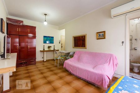 Sala e quarto de kitnet/studio para alugar com 1 quarto, 31m² em Gonzaga, Santos