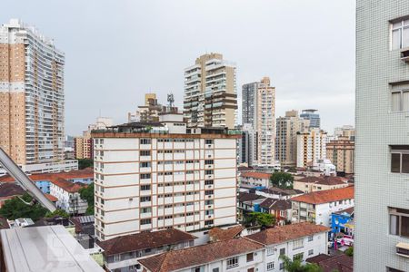 Vista sala de kitnet/studio para alugar com 1 quarto, 31m² em Gonzaga, Santos