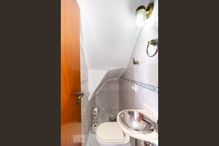 Lavabo de casa à venda com 3 quartos, 125m² em Vila Constança, São Paulo