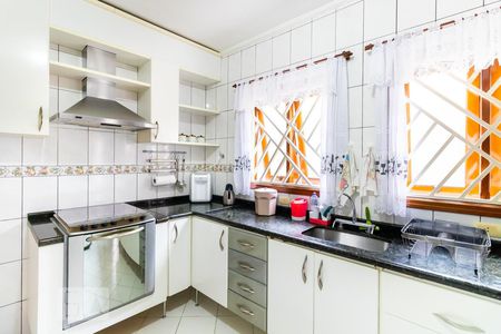 Casa à venda com 125m², 3 quartos e 4 vagas Casa à venda com 125m², 3 quartos e 4 vagasCozinha