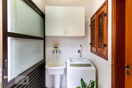 Casa à venda com 125m², 3 quartos e 4 vagas Casa à venda com 125m², 3 quartos e 4 vagasÁrea de Serviço