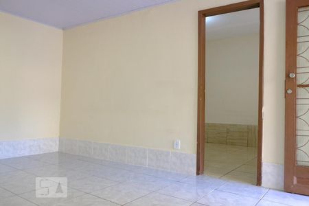 Sala de casa para alugar com 2 quartos, 75m² em Taquara, Rio de Janeiro