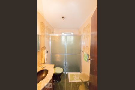 Banheiro de casa à venda com 3 quartos, 128m² em Vila Picinin, São Paulo