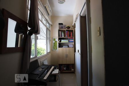 Sala de apartamento à venda com 2 quartos, 63m² em Grajau, Rio de Janeiro