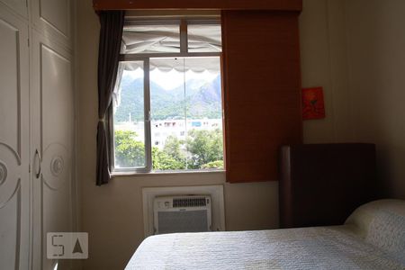 Quarto 1 de apartamento à venda com 2 quartos, 63m² em Grajau, Rio de Janeiro