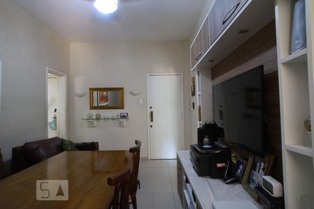 Sala de apartamento à venda com 2 quartos, 63m² em Grajau, Rio de Janeiro