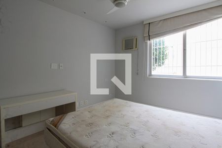 Quarto 1 suíte de apartamento para alugar com 3 quartos, 167m² em Barra da Tijuca, Rio de Janeiro