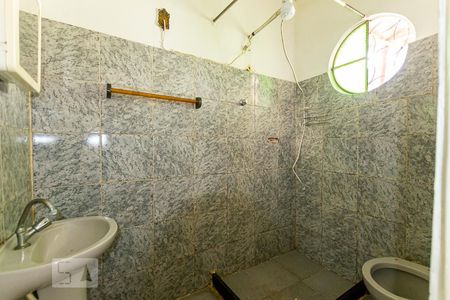 Banheiro Social de casa para alugar com 1 quarto, 50m² em Barreto, Niterói