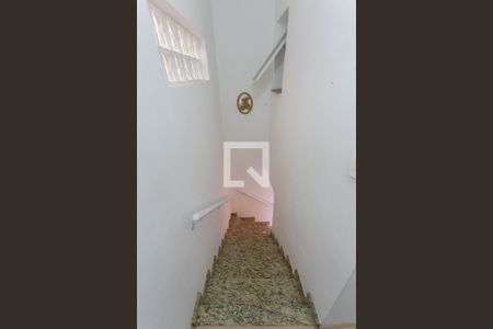 Escadas de casa à venda com 3 quartos, 100m² em Sacomã, São Paulo