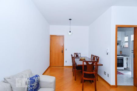 Sala de apartamento para alugar com 3 quartos, 80m² em Santa Branca, Belo Horizonte