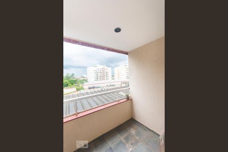 Varanda de apartamento para alugar com 3 quartos, 77m² em Vila Marieta, Campinas