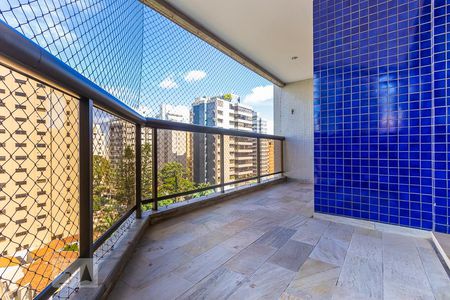 Sacada de apartamento para alugar com 3 quartos, 200m² em Cambuí, Campinas