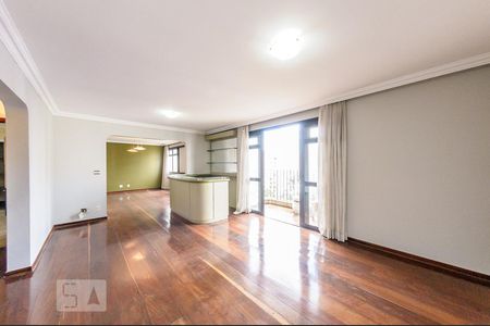 Sala de apartamento à venda com 4 quartos, 199m² em Vila Itapura, Campinas