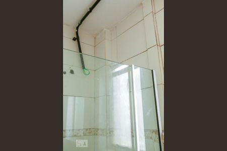 Banheiro de apartamento para alugar com 1 quarto, 33m² em Centro Histórico, Porto Alegre