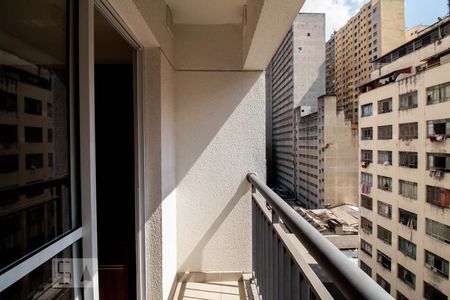 Varanda da sala  de apartamento para alugar com 1 quarto, 38m² em Liberdade, São Paulo